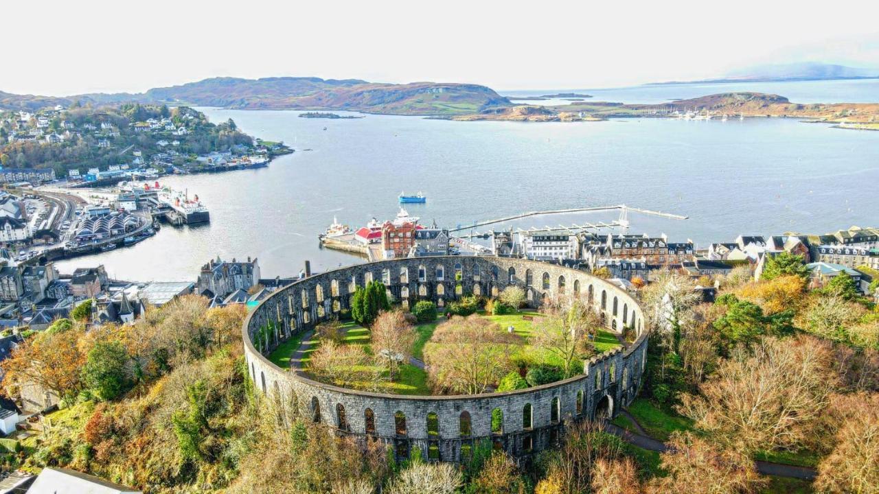 Oban Youth Hostel Eksteriør billede Fort Belanagap