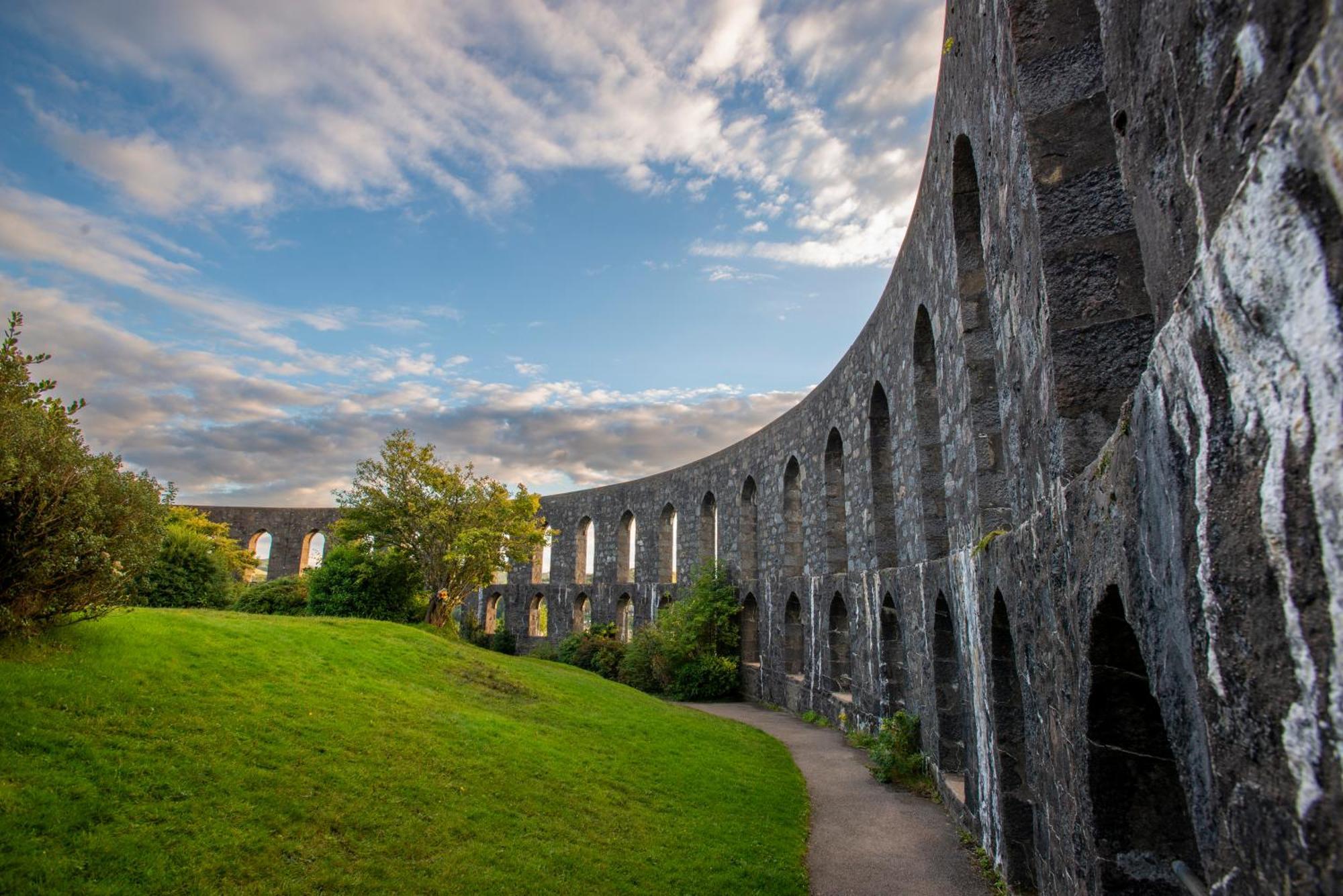 Oban Youth Hostel Eksteriør billede The Round Church of St. Canice