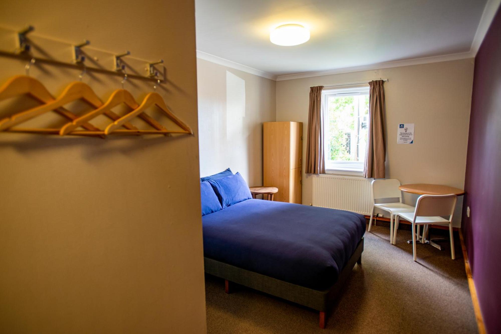 Oban Youth Hostel Eksteriør billede A typical bedroom in the halls of residence
