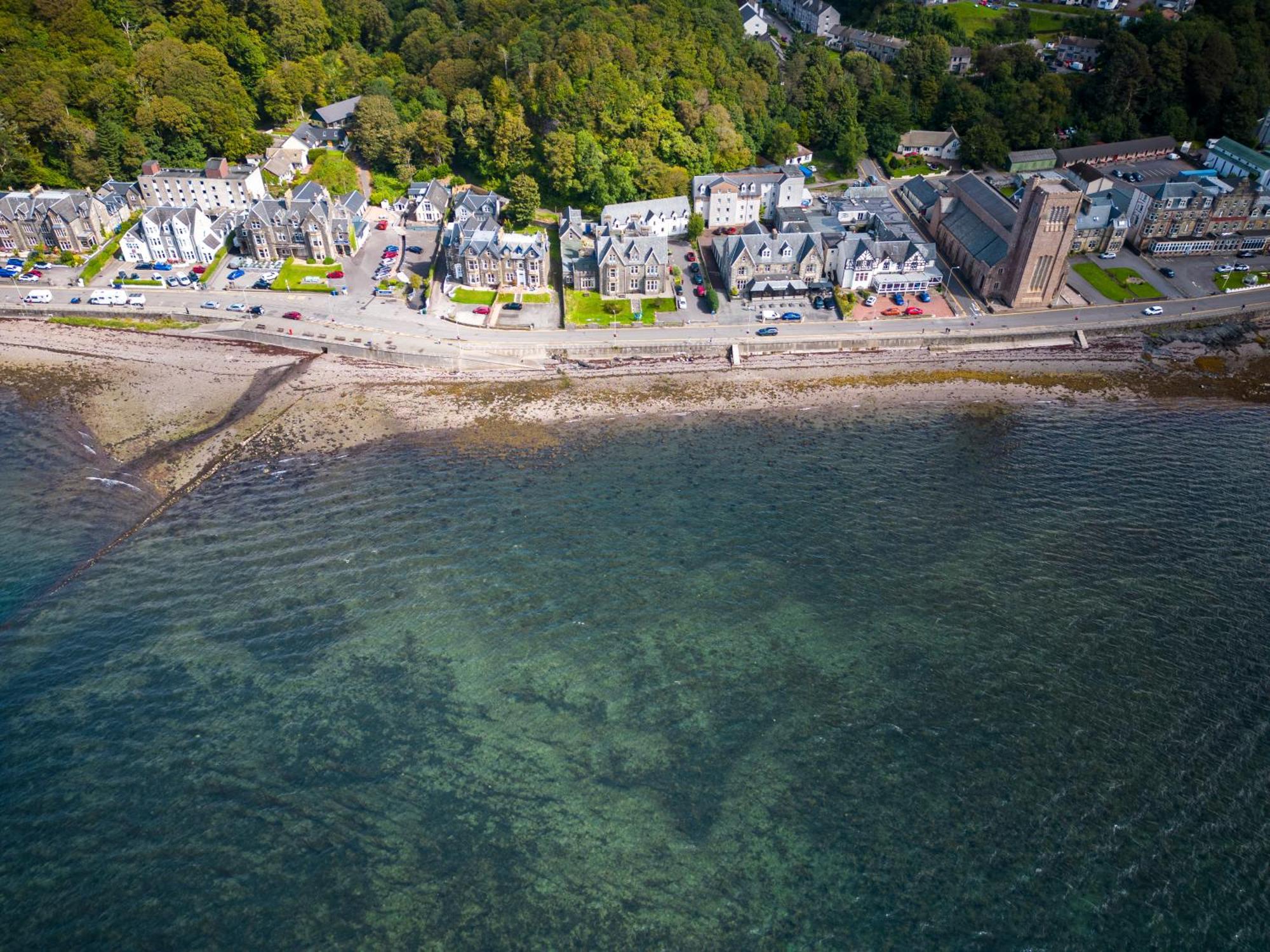 Oban Youth Hostel Eksteriør billede The bay at Tobermory