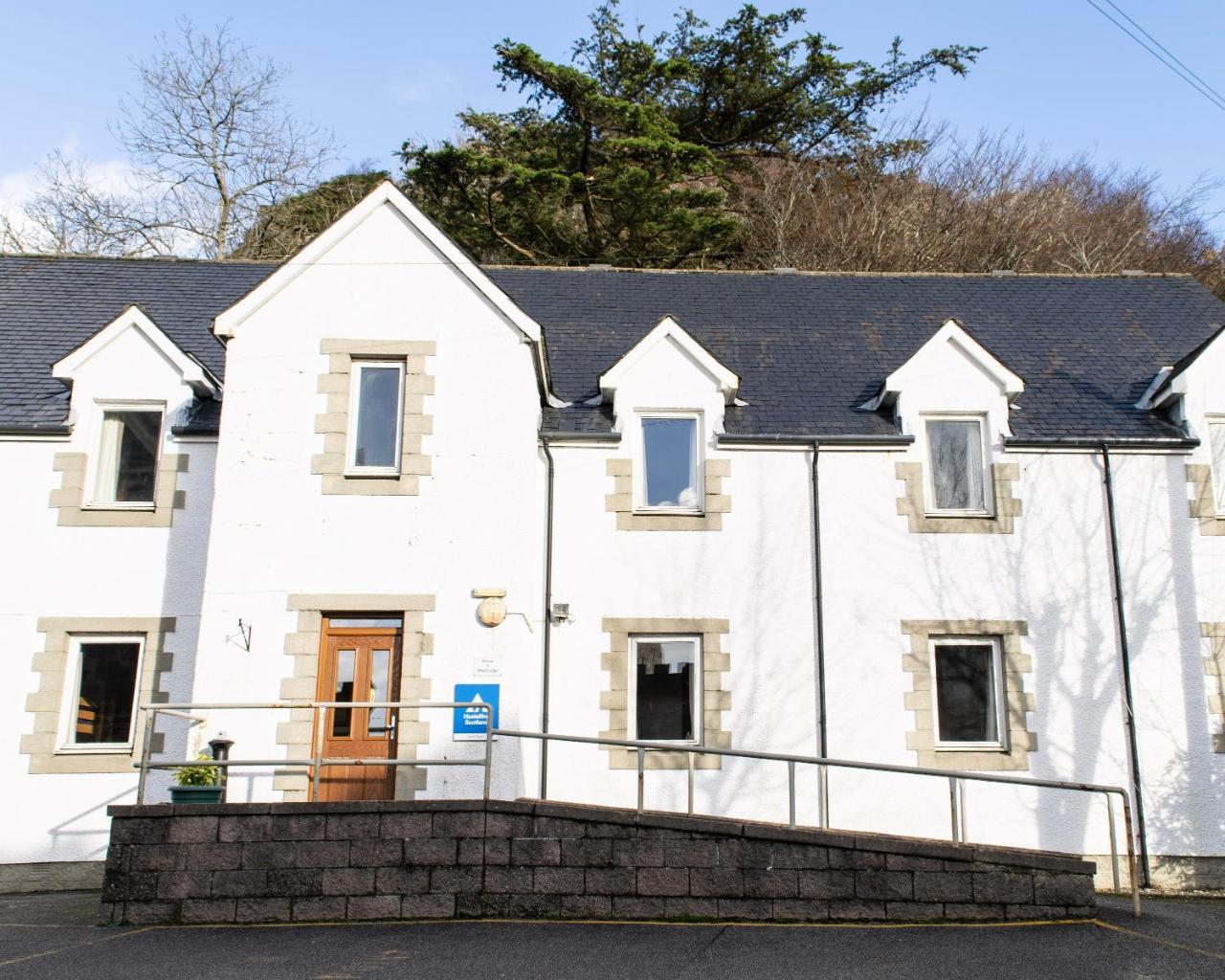 Oban Youth Hostel Eksteriør billede The old police station